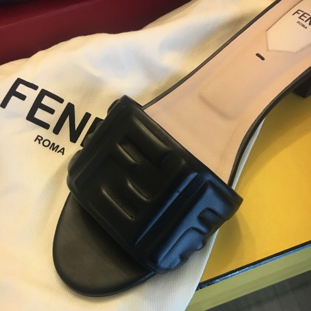 Fendi slippers
